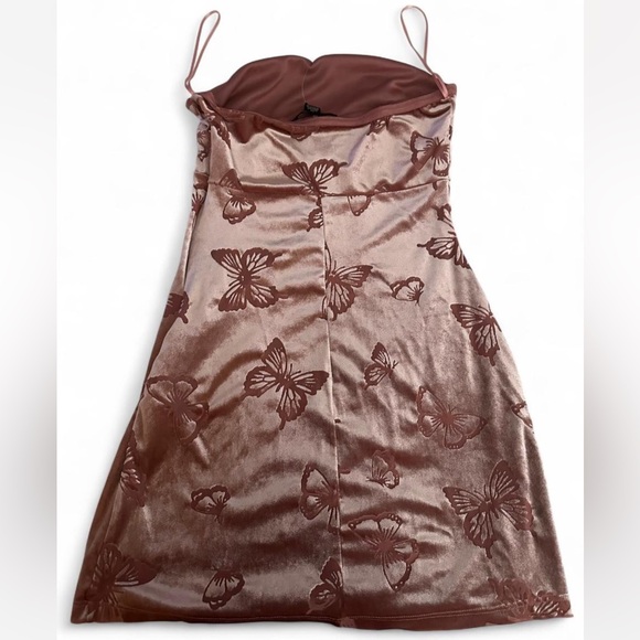 Dress - Picture 4 of 4